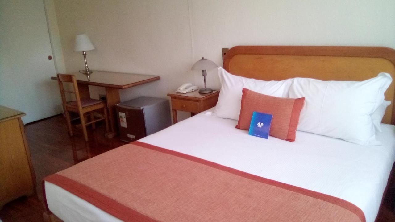 Hotel Presidente Santiago Ngoại thất bức ảnh